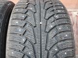 Шины 5 шт NOKIAN шипованные комплект 295/30 R22 за 500 000 тг. в Алматы – фото 3