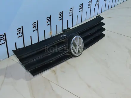 Решетка радиатора Volkswagen Passat B4 за 5 000 тг. в Тараз – фото 3