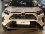 Toyota RAV4 Luxe 2025 года за 20 490 000 тг. в Астана – фото 2