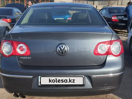 Volkswagen Passat 2010 года за 5 100 000 тг. в Шымкент – фото 3