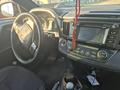 Toyota RAV4 2018 года за 11 000 000 тг. в Актобе – фото 2