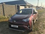 Toyota RAV4 2018 года за 11 000 000 тг. в Актобе – фото 4