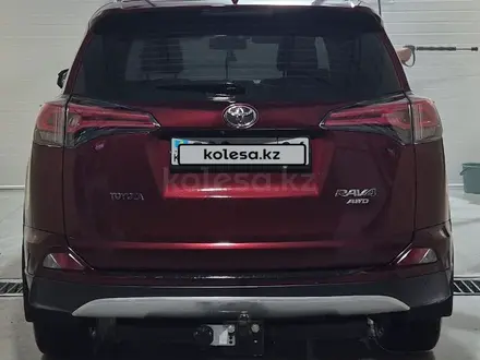Toyota RAV4 2018 года за 11 000 000 тг. в Актобе – фото 6