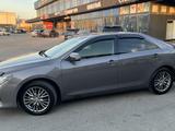 Toyota Camry 2015 года за 10 000 000 тг. в Актау – фото 2