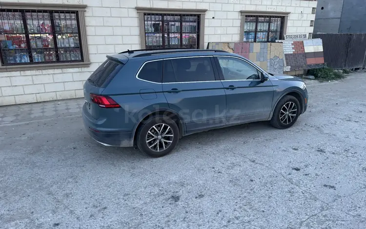 Volkswagen Tiguan 2019 года за 11 650 000 тг. в Атырау