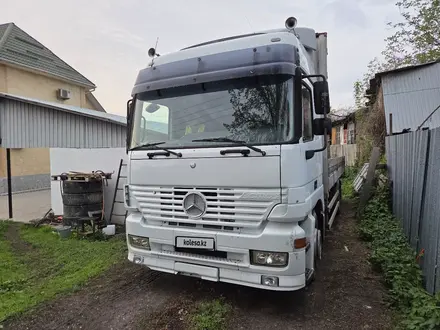 Mercedes-Benz  Actros 1999 года за 12 500 000 тг. в Алматы
