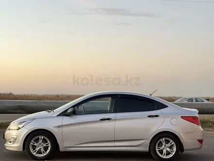 Hyundai Solaris 2014 года за 5 900 000 тг. в Астана – фото 3