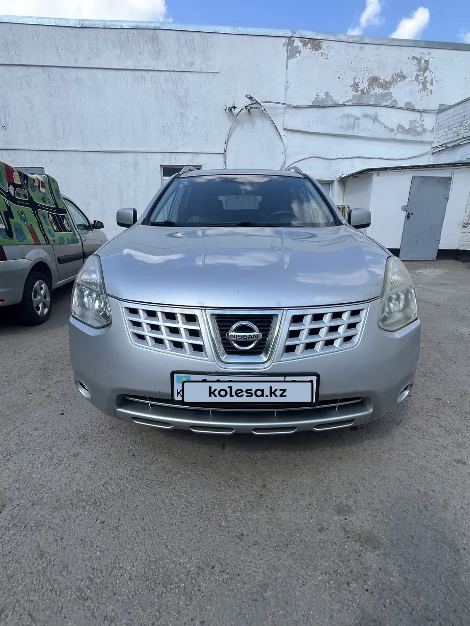 Nissan Rogue, 2009