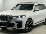 BMW X7 XDrive 40i 2021 года за 43 400 000 тг. в Алматы
