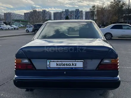 Mercedes-Benz E 220 1992 года за 1 700 000 тг. в Алматы – фото 8