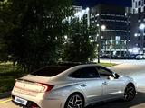 Hyundai Sonata 2023 годаүшін13 200 000 тг. в Астана – фото 2