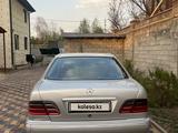 Mercedes-Benz E 320 1999 года за 4 600 000 тг. в Алматы – фото 4