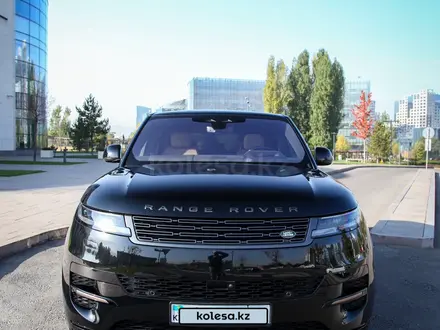Land Rover Range Rover Sport 2023 года за 80 000 000 тг. в Алматы – фото 2