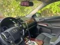 Toyota Camry 2013 годаүшін9 000 000 тг. в Уральск – фото 2