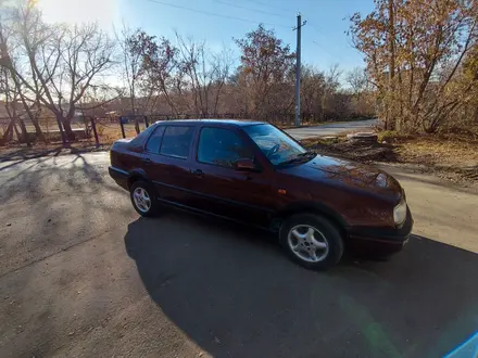 Volkswagen Vento 1993 года за 1 400 000 тг. в Караганда – фото 8