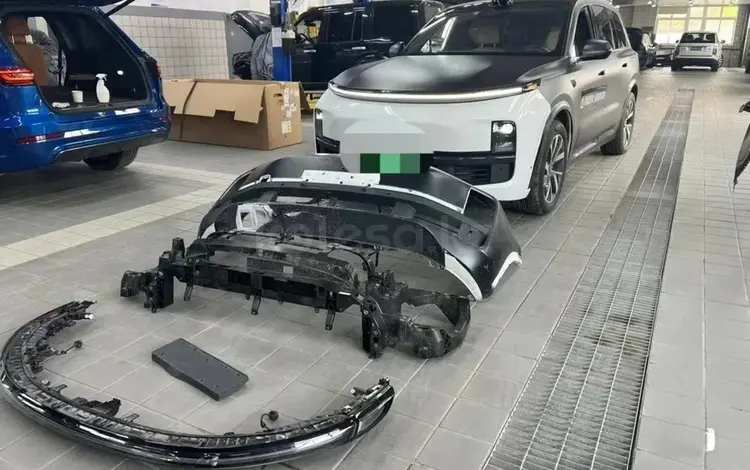 Бампер Lixiang за 1 000 тг. в Актау