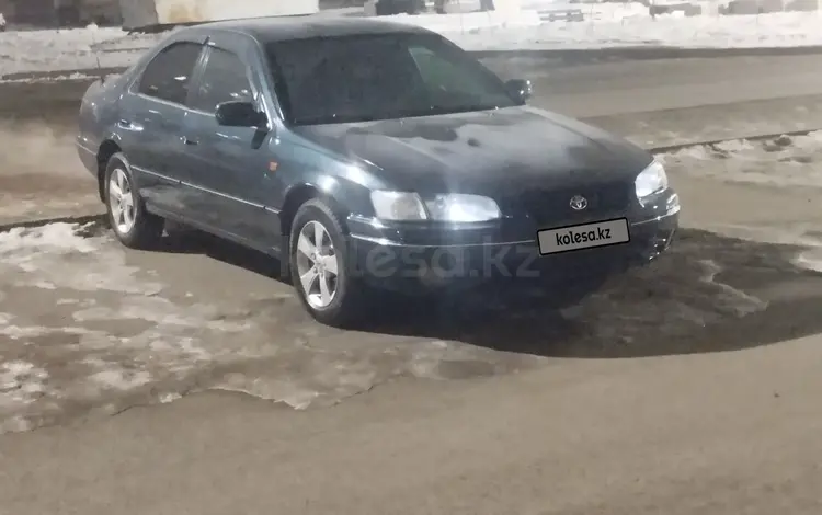 Toyota Camry 1999 годаүшін3 300 000 тг. в Астана