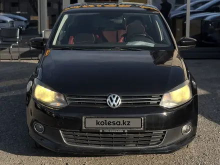 Volkswagen Polo 2015 года за 4 350 000 тг. в Шымкент – фото 2