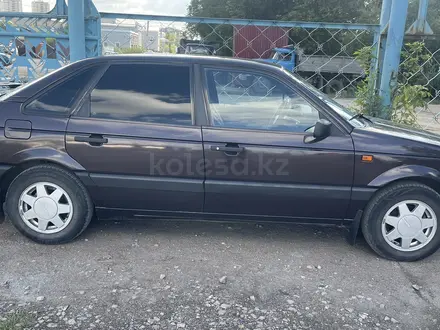 Volkswagen Passat 1990 года за 1 750 000 тг. в Астана – фото 11