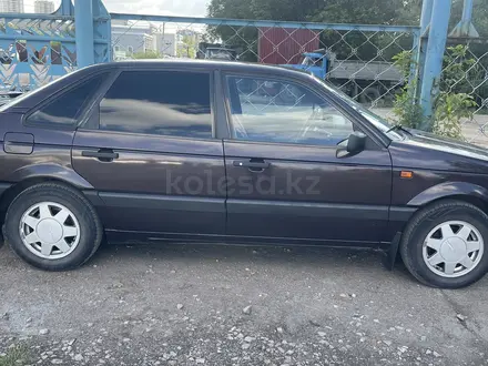 Volkswagen Passat 1990 года за 1 750 000 тг. в Астана – фото 6