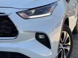 Toyota Highlander 2022 годаүшін25 990 000 тг. в Актобе – фото 3