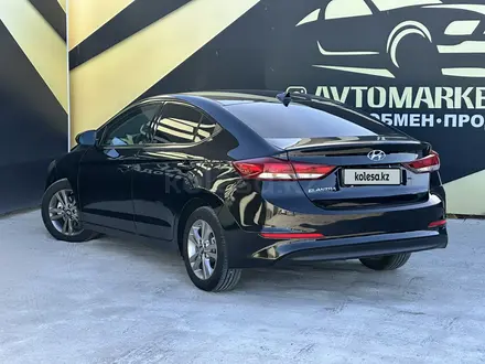 Hyundai Elantra 2017 года за 7 400 000 тг. в Атырау – фото 4