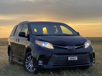 Toyota Sienna 2019 года за 12 500 000 тг. в Астана