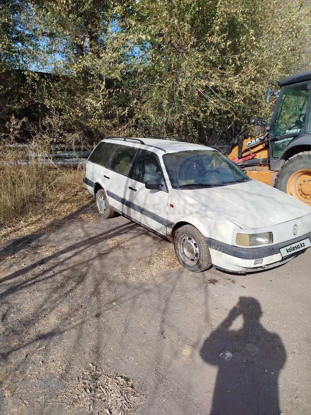 Volkswagen Passat 1991 г.