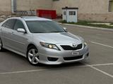 Toyota Camry 2011 года за 5 200 000 тг. в Жанаозен – фото 2