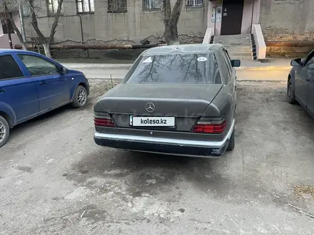 Mercedes-Benz E 280 1992 года за 1 350 000 тг. в Караганда – фото 6
