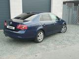 Volkswagen Jetta 2006 года за 3 700 000 тг. в Павлодар – фото 4