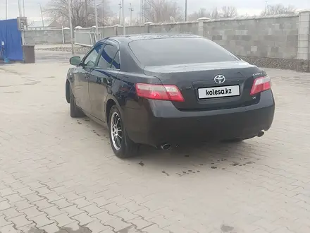 Toyota Camry 2006 года за 6 300 000 тг. в Семей – фото 2