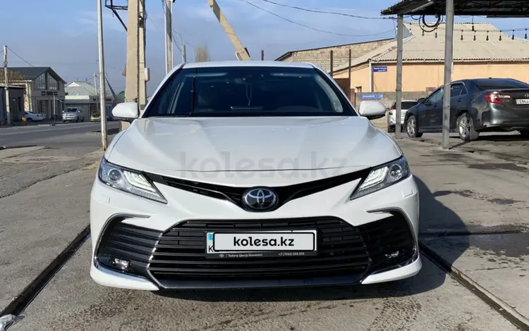 Toyota Camry 2021 года за 17 000 000 тг. в Шымкент