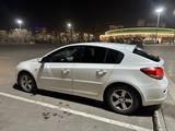 Chevrolet Cruze 2012 года за 1 900 000 тг. в Астана – фото 4