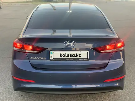 Hyundai Elantra 2018 годаүшін7 800 000 тг. в Астана – фото 4