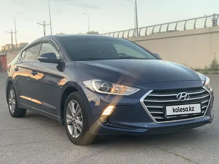 Hyundai Elantra 2018 годаүшін7 800 000 тг. в Астана