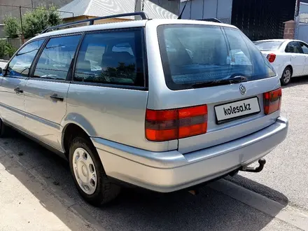 Volkswagen Passat 1995 года за 2 800 000 тг. в Шымкент
