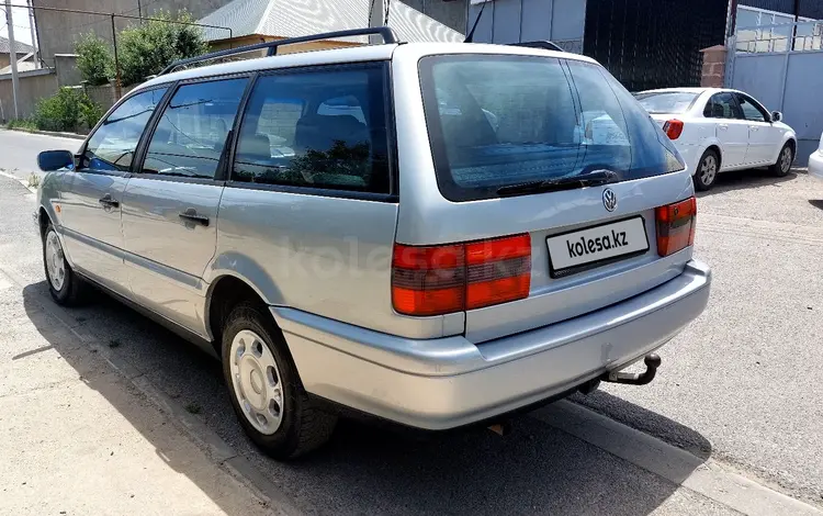 Volkswagen Passat 1995 годаүшін2 800 000 тг. в Шымкент