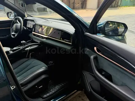 Geely Monjaro 2024 года за 13 500 000 тг. в Алматы – фото 39