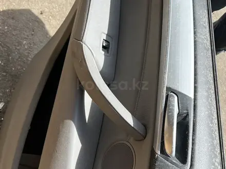 Задние двери BMW X5 E70 за 50 000 тг. в Алматы – фото 3