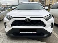 Toyota RAV4 2019 года за 14 500 000 тг. в Актобе