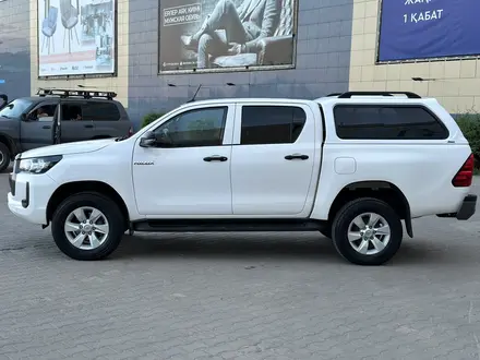 Toyota Hilux 2021 года за 17 500 000 тг. в Актобе – фото 4