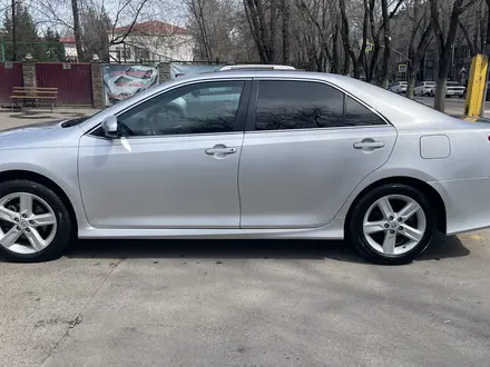 Toyota Camry 2014 года за 9 100 000 тг. в Алматы – фото 14