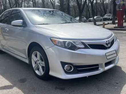 Toyota Camry 2014 года за 9 100 000 тг. в Алматы – фото 20