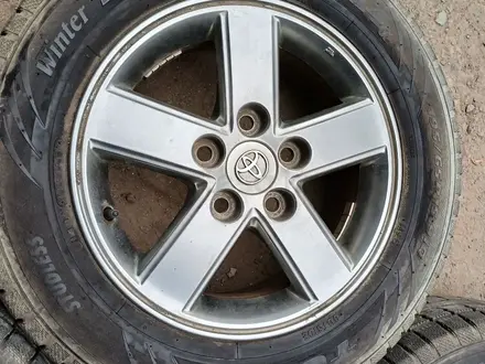 TOYOTA R15 5x114, 3 с зимними шинами. за 130 000 тг. в Алматы – фото 5