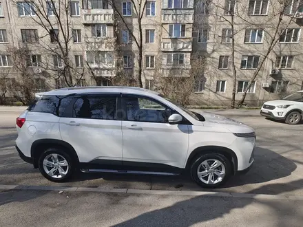Chevrolet Captiva 2021 года за 9 600 000 тг. в Алматы – фото 2