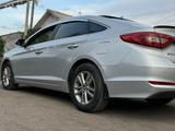 Hyundai Sonata 2016 года за 4 200 000 тг. в Караганда – фото 3