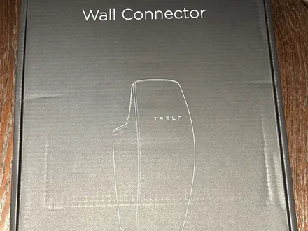 Tesla Wall Connector EU, Generation 3, Type 2 за 450 000 тг. в Алматы