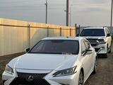 Lexus ES 250 2022 года за 22 000 000 тг. в Уральск