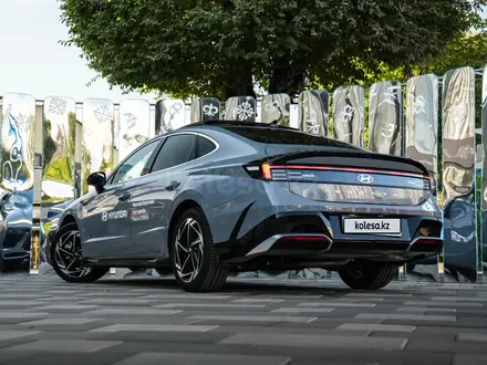 Hyundai Sonata Base 2026 года за 12 990 000 тг. в Алматы – фото 29
